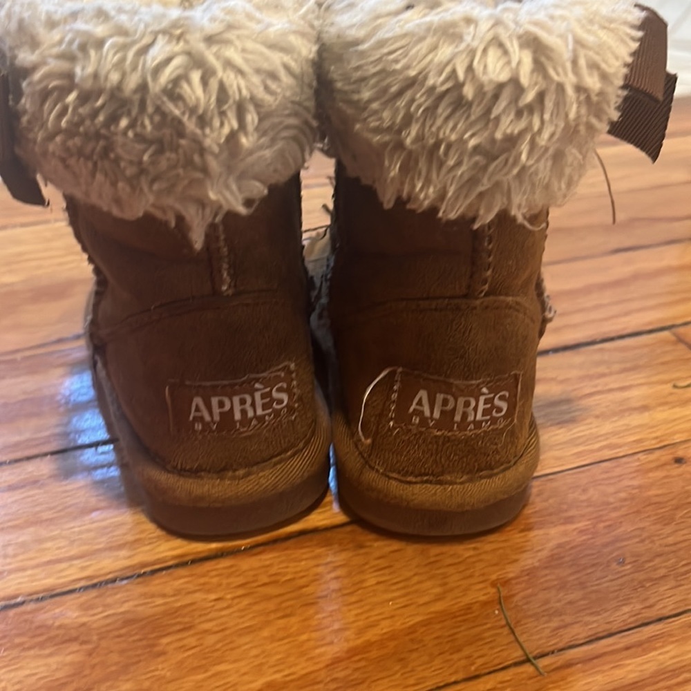 Apres by Lamo boots
